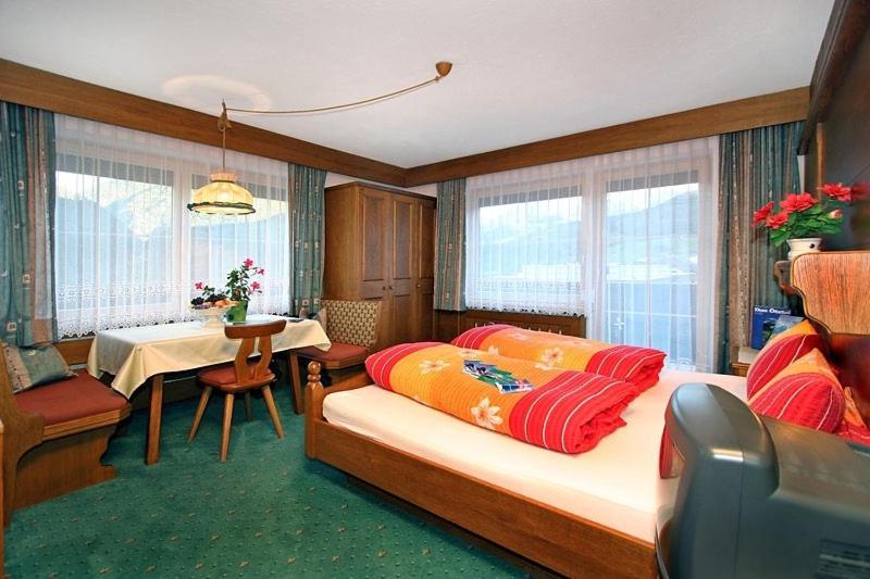 Gaestehaus Veit Fiegl เซิลเดน ภายนอก รูปภาพ